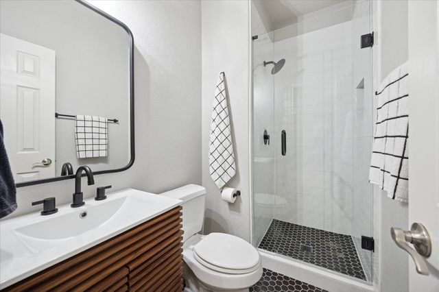 13863 Port Edwards Lane, Frisco, TX 75033