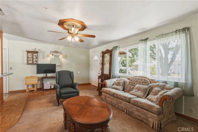6812 Helton, Winton, CA 95388