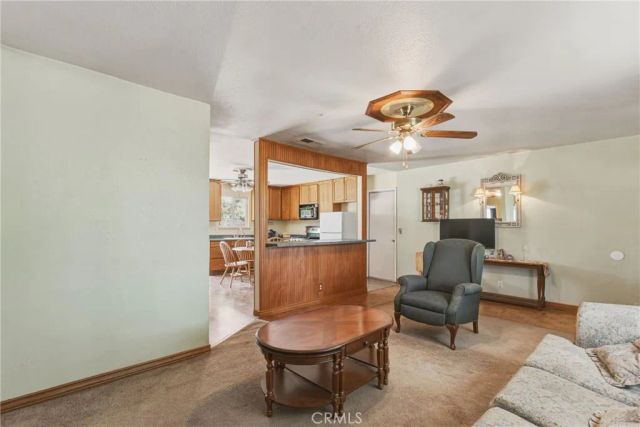 6812 Helton, Winton, CA 95388