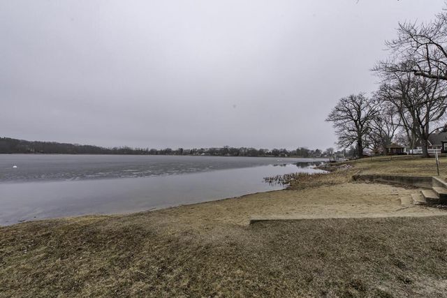 12018 255th AVENUE, Trevor, WI 53179