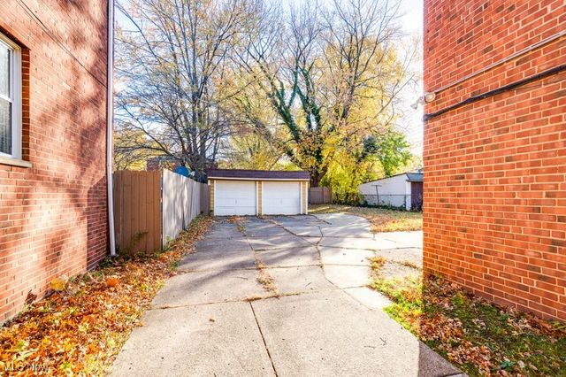 275 E 200th Street, Euclid, OH 44119