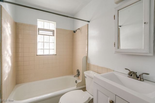 275 E 200th Street, Euclid, OH 44119