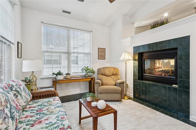 311 Savannah CT, Newport News, VA 23606