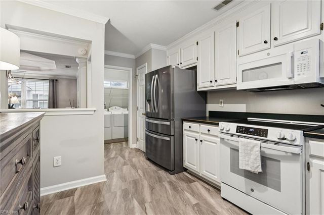 311 Savannah CT, Newport News, VA 23606