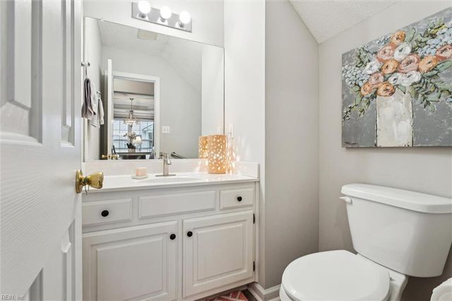 311 Savannah CT, Newport News, VA 23606