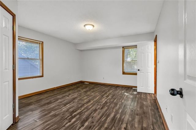 4235 NW 78th Street, Kansas City, MO 64151