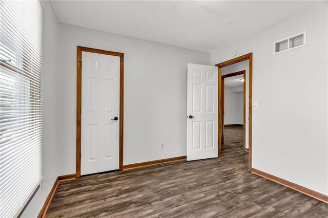 4235 NW 78th Street, Kansas City, MO 64151