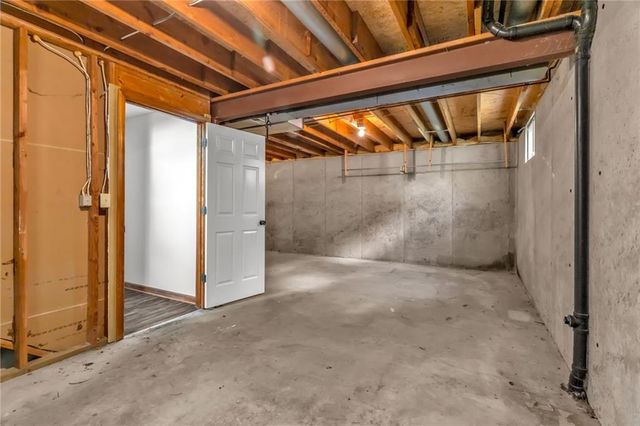 4235 NW 78th Street, Kansas City, MO 64151