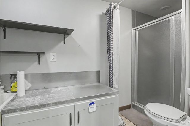 898 BUERGER LN LN, Seguin, TX 78155