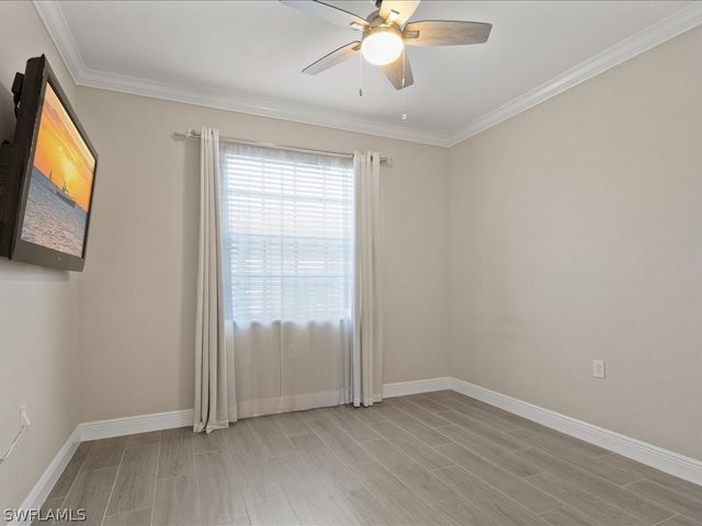 9719 Acqua CT 218, Naples, FL 34113