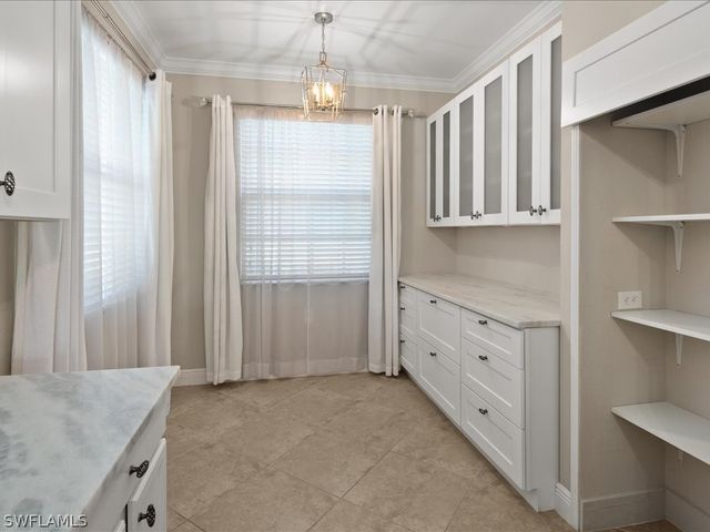 9719 Acqua CT 218, Naples, FL 34113