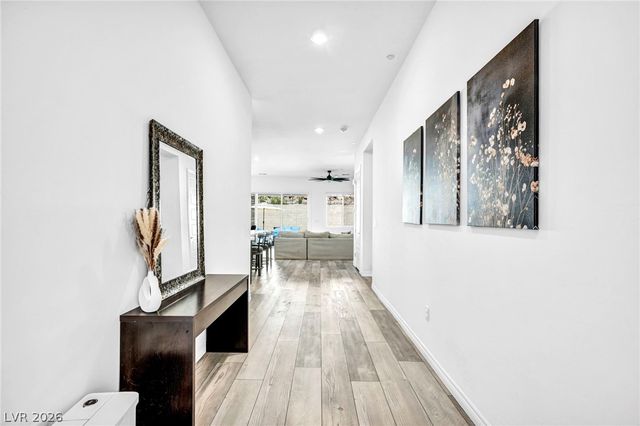 64 Reverie Heights Avenue, Henderson, NV 89011