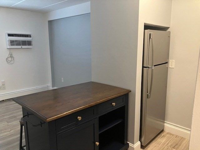1000 Lexington St 16, Waltham, MA 02452