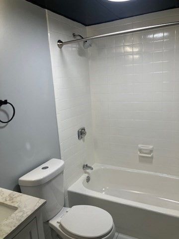 1000 Lexington St 16, Waltham, MA 02452