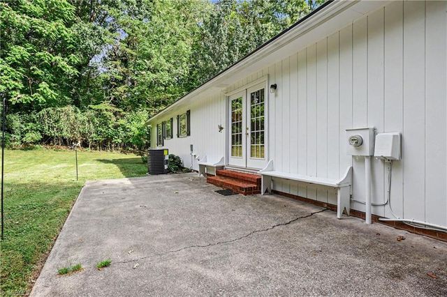113 Wallasey Road, Rural Hall, NC 27045
