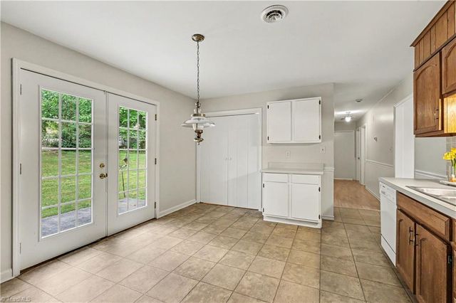 113 Wallasey Road, Rural Hall, NC 27045