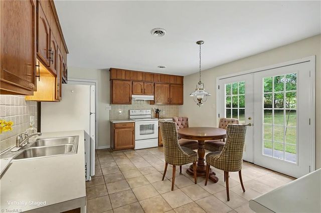 113 Wallasey Road, Rural Hall, NC 27045