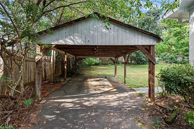 113 Wallasey Road, Rural Hall, NC 27045
