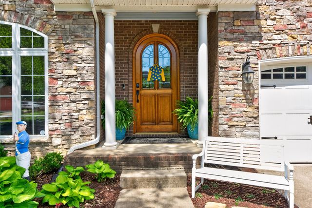 2252 Sunningdale Drive, Lexington, KY 40509