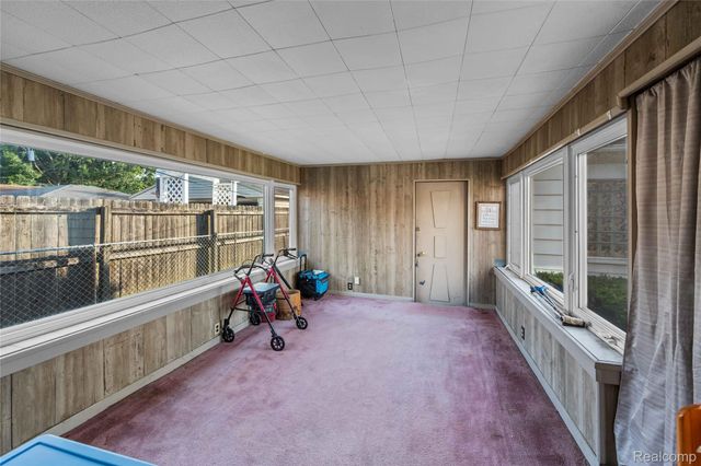 4402 Vassar Street, Dearborn Heights, MI 48125