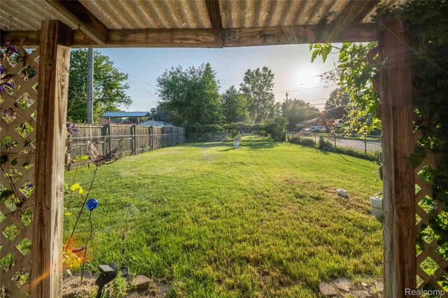4402 Vassar Street, Dearborn Heights, MI 48125