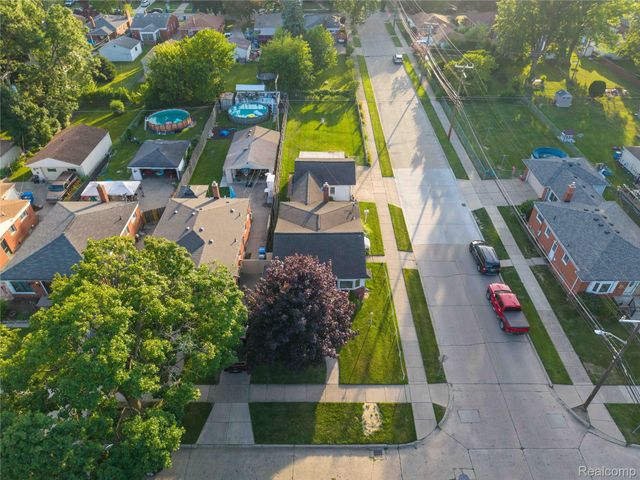 4402 Vassar Street, Dearborn Heights, MI 48125