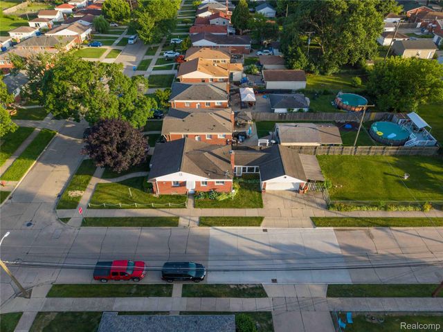 4402 Vassar Street, Dearborn Heights, MI 48125