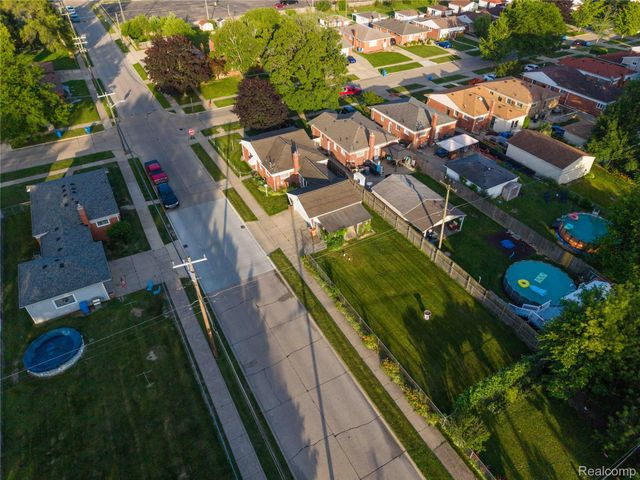 4402 Vassar Street, Dearborn Heights, MI 48125