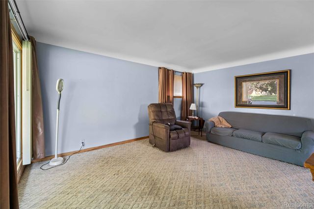 4402 Vassar Street, Dearborn Heights, MI 48125