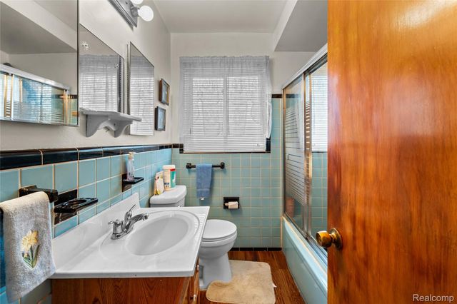 4402 Vassar Street, Dearborn Heights, MI 48125