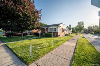 4402 Vassar Street, Dearborn Heights, MI 48125