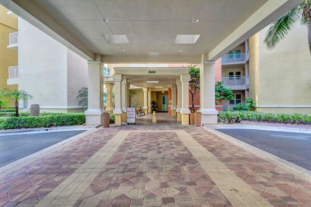 2640 Lake Shore Drive 1716, Riviera Beach, FL 33404