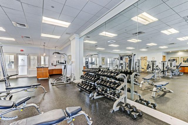2640 Lake Shore Drive 1716, Riviera Beach, FL 33404