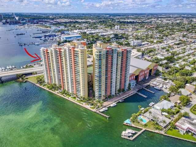2640 Lake Shore Drive 1716, Riviera Beach, FL 33404