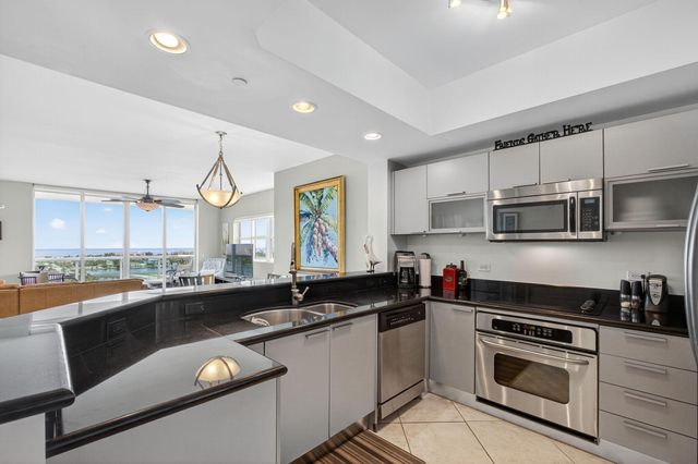 2640 Lake Shore Drive 1716, Riviera Beach, FL 33404