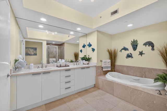 2640 Lake Shore Drive 1716, Riviera Beach, FL 33404