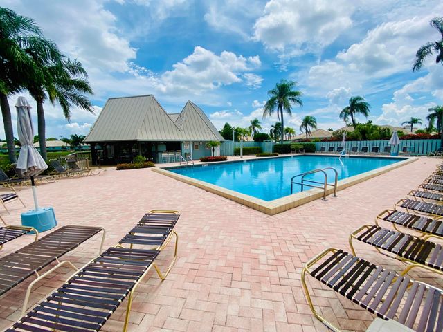 1127 E Seminole Avenue 13d, Jupiter, FL 33477