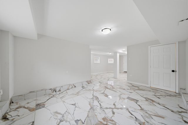 6623 S Vernon Avenue, Chicago, IL 60637