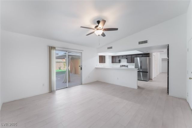 7424 Fort Wilkins Drive, Las Vegas, NV 89129