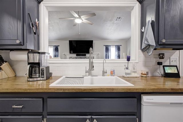 12117 Moon Beam Drive, Oklahoma City, OK 73162