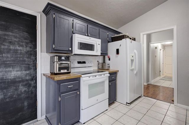 12117 Moon Beam Drive, Oklahoma City, OK 73162