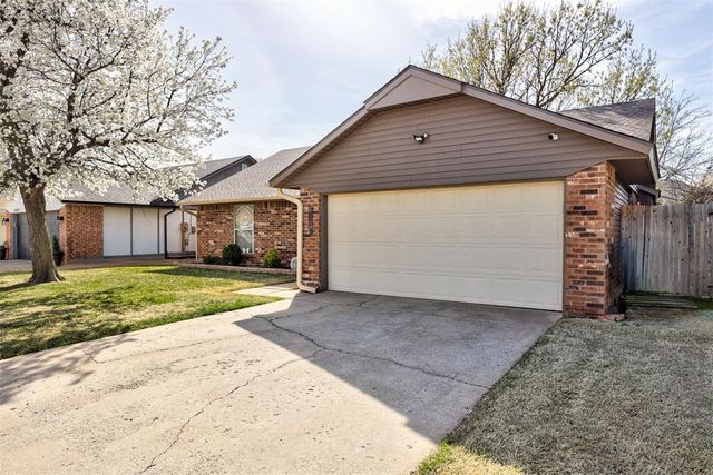 12117 Moon Beam Drive, Oklahoma City, OK 73162