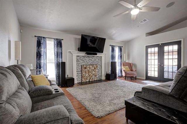 12117 Moon Beam Drive, Oklahoma City, OK 73162