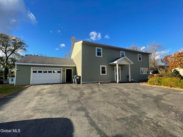 246 Lisha Kill Road, Schenectady, NY 12309