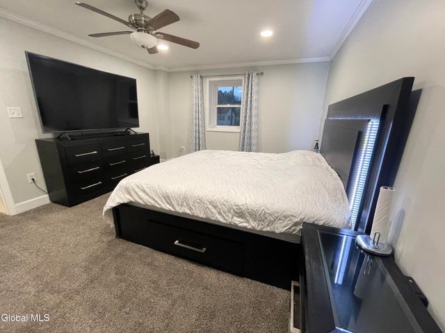 246 Lisha Kill Road, Schenectady, NY 12309