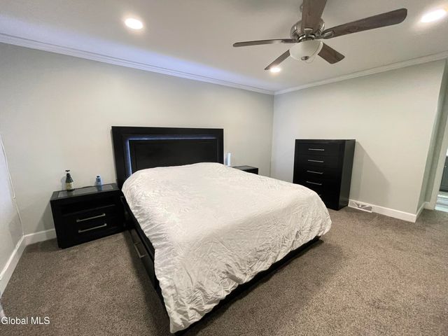 246 Lisha Kill Road, Schenectady, NY 12309