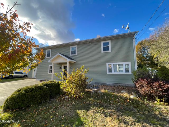 246 Lisha Kill Road, Schenectady, NY 12309
