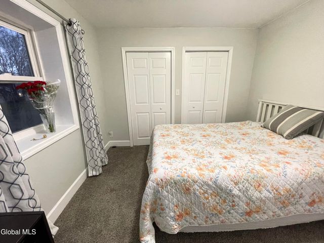 246 Lisha Kill Road, Schenectady, NY 12309