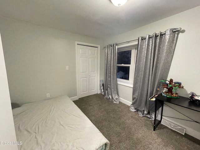 246 Lisha Kill Road, Schenectady, NY 12309