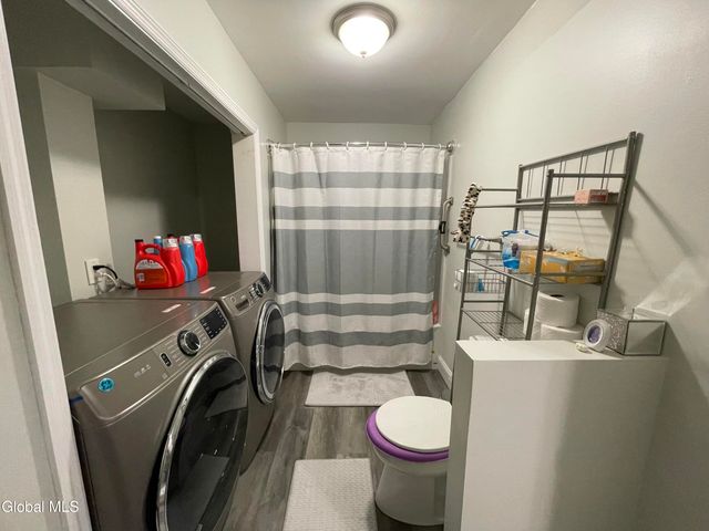 246 Lisha Kill Road, Schenectady, NY 12309